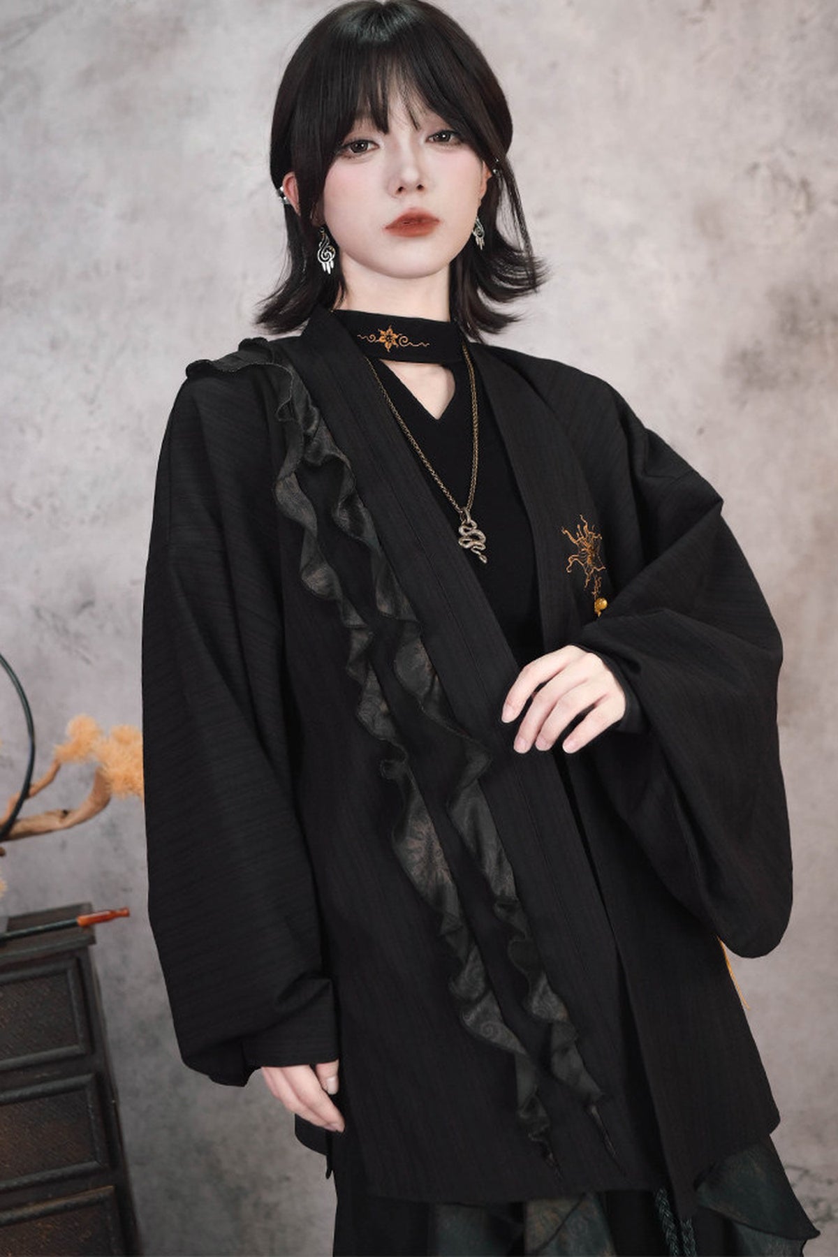 Loose Black Lace Trim Embroidery Tassel Cardigan