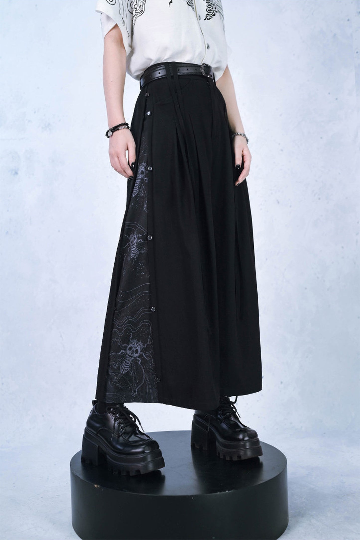Asymmetrische weite Ghost-Hose