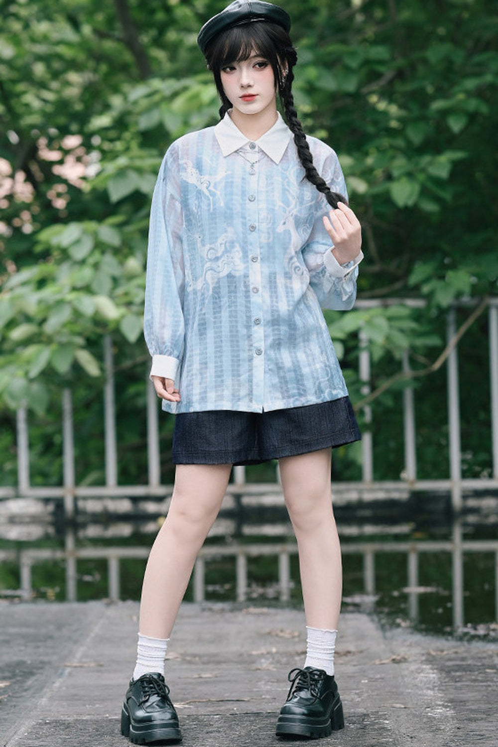 ガーリー鹿プリントストライプシアーシャツ