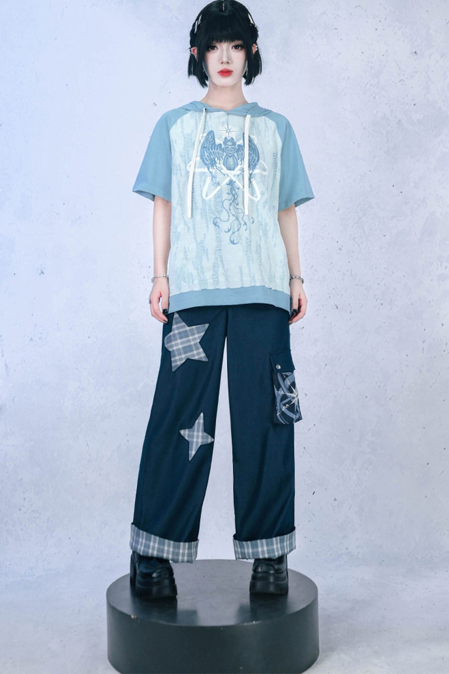 Meerengelblaues Kapuzen-T-Shirt