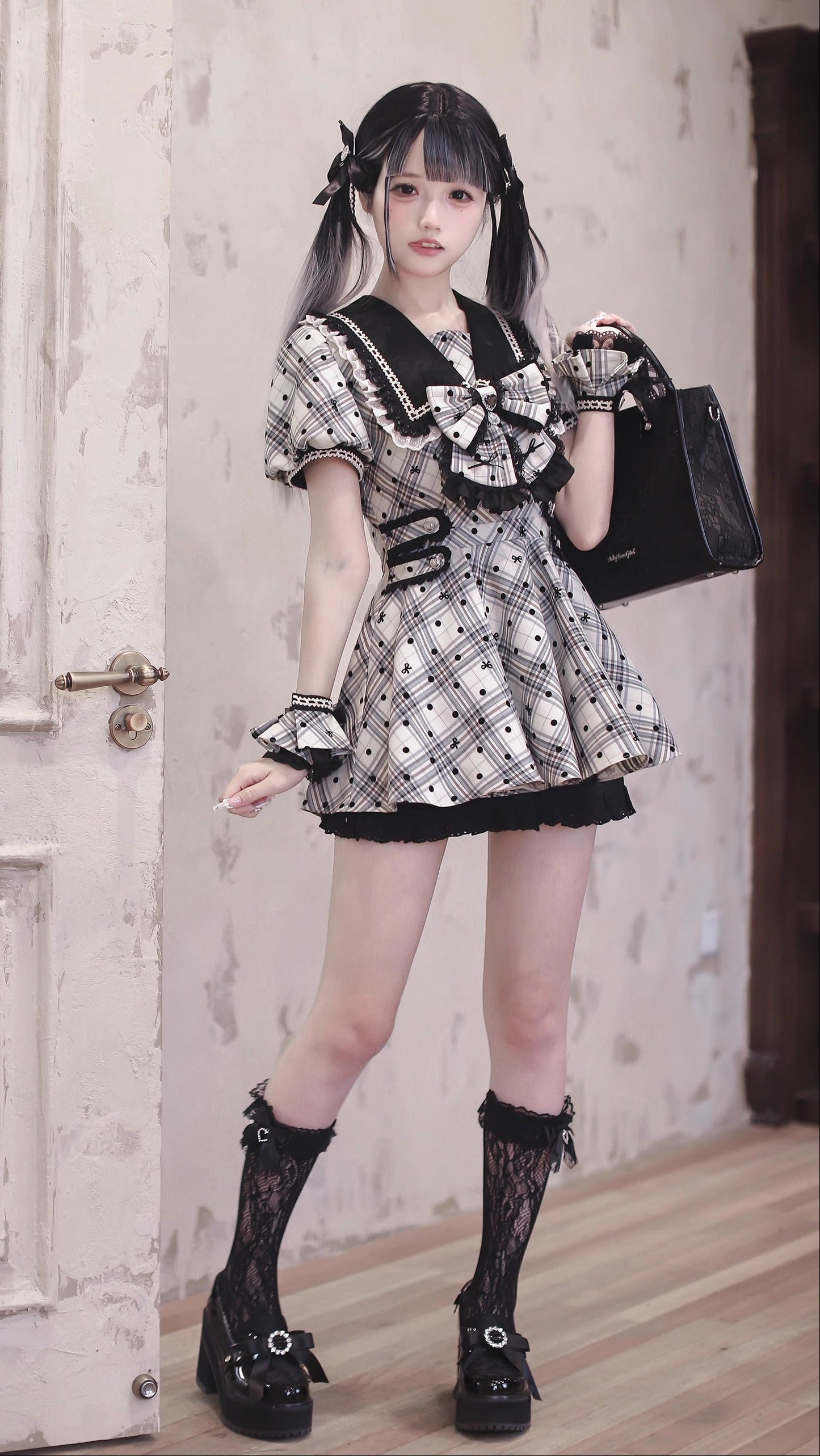 [Reservation deadline August 1] Dot lace sailor dress setup + accessories