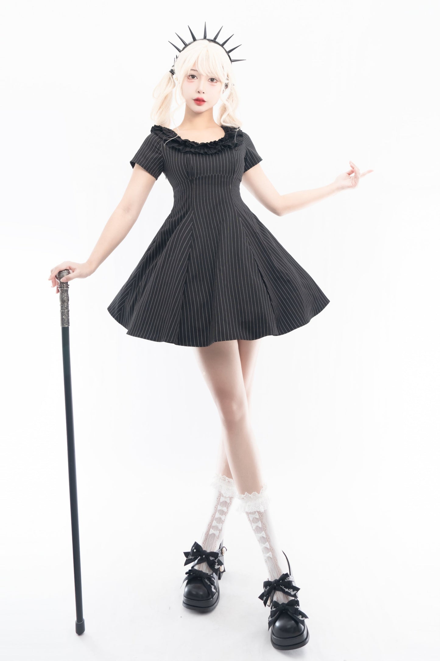 [Reservation Deadline: March 29] Elegant Gothic Punk Series Striped Dress + Jabot Faux Collar