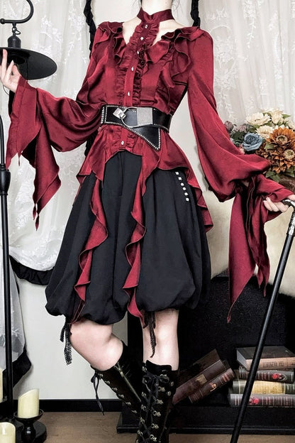 [November 9 Preorder Deadline] Victorian Gothic Lolita Halter-Neck Blouse with Flared Sleeves, an Asymmetrical Frill, and a Train