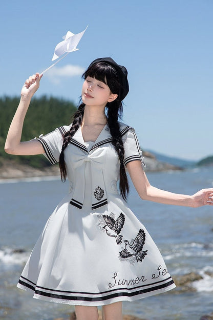 【10月1日予約締切】Blue/White Sailor Collar Bird Embroidery Lolita Bow Dress
