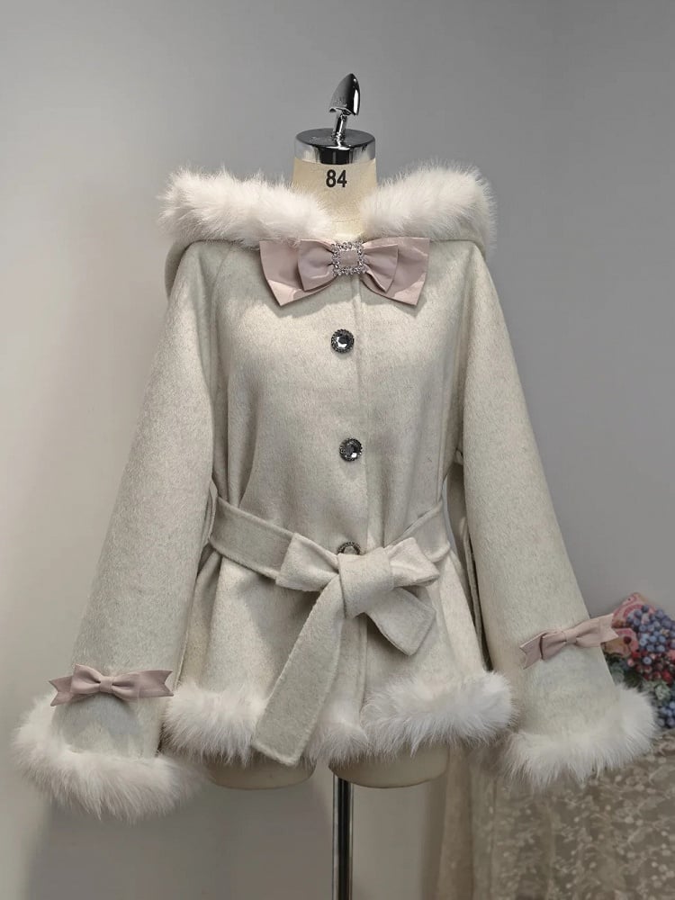 [Deadline for reservations: December 18] Bunny Ear Hoodie Fur Ribbon Cape Coat
