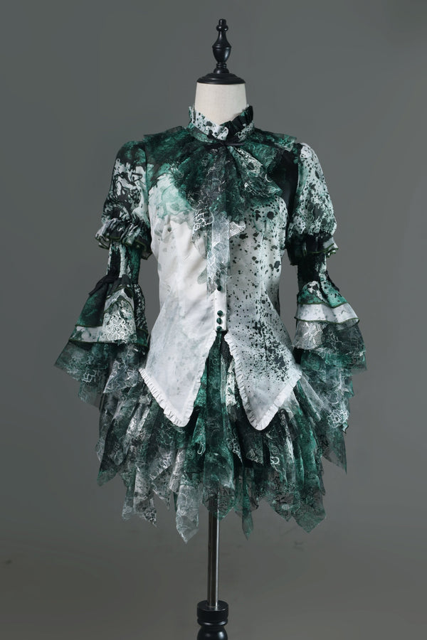 [Deadline for reservations: December 10] Bloodstained Print Ruffle Stand Collar Princess Sleeve Shirt