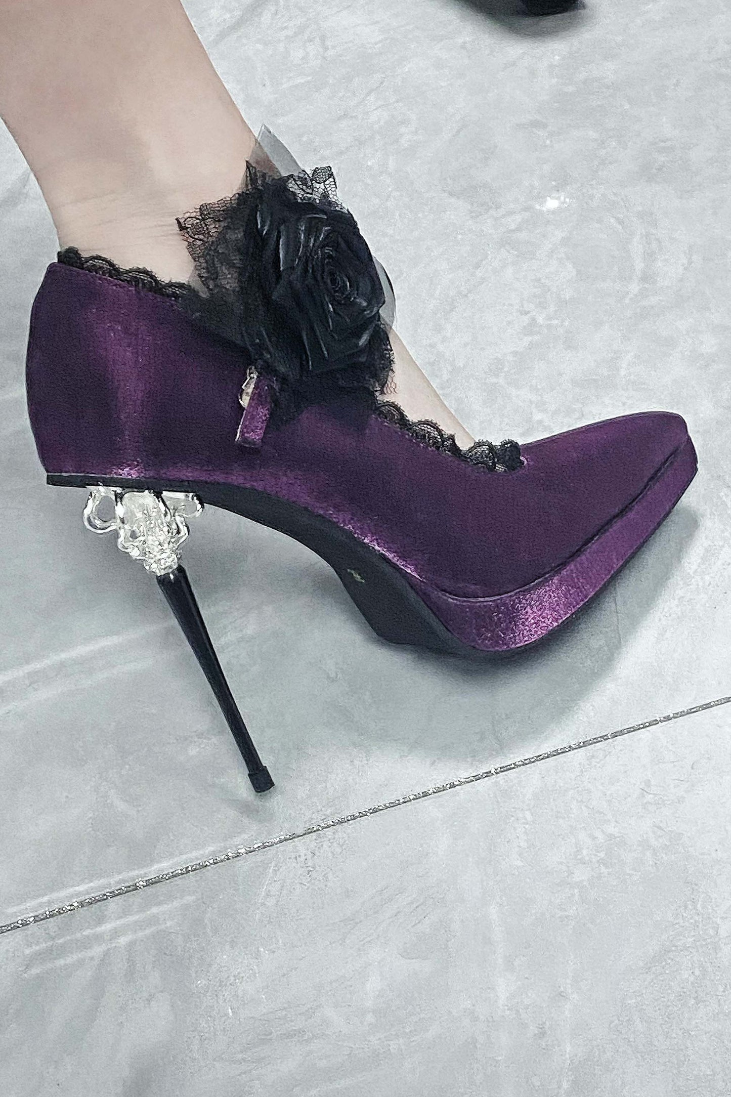 Gothic Rose Pointed Toe High Heels