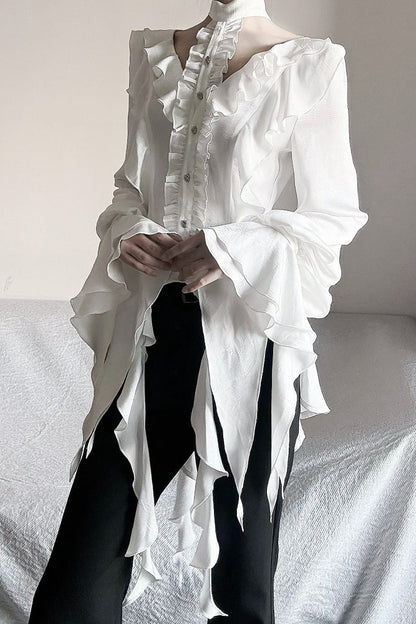 [November 9 Preorder Deadline] Victorian Gothic Lolita Halter-Neck Blouse with Flared Sleeves, an Asymmetrical Frill, and a Train