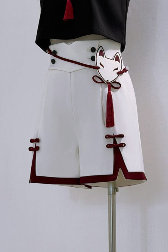 [Reservation Deadline: November 1] White Fox Chinese Fantasy-Style Fox-Ear Hooded Jacket + Black Mandarin-Collar Sleeveless Crop Top + White & Red Fox Shorts