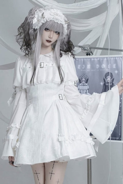 【8月25日予約締切】ティンドールブラックホワイトゴシックロリータスタッズカラーバックルプリーツフレアスリーブドレス