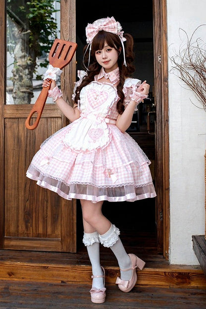 [Vorbestellschluss: 13. Juni] Rosa Vichy-Karo-Schürzenkleid mit freien Schultern, Puffärmeln und Schleife (mit Kragen-Choker) + Haarreif + Handgelenkmanschetten