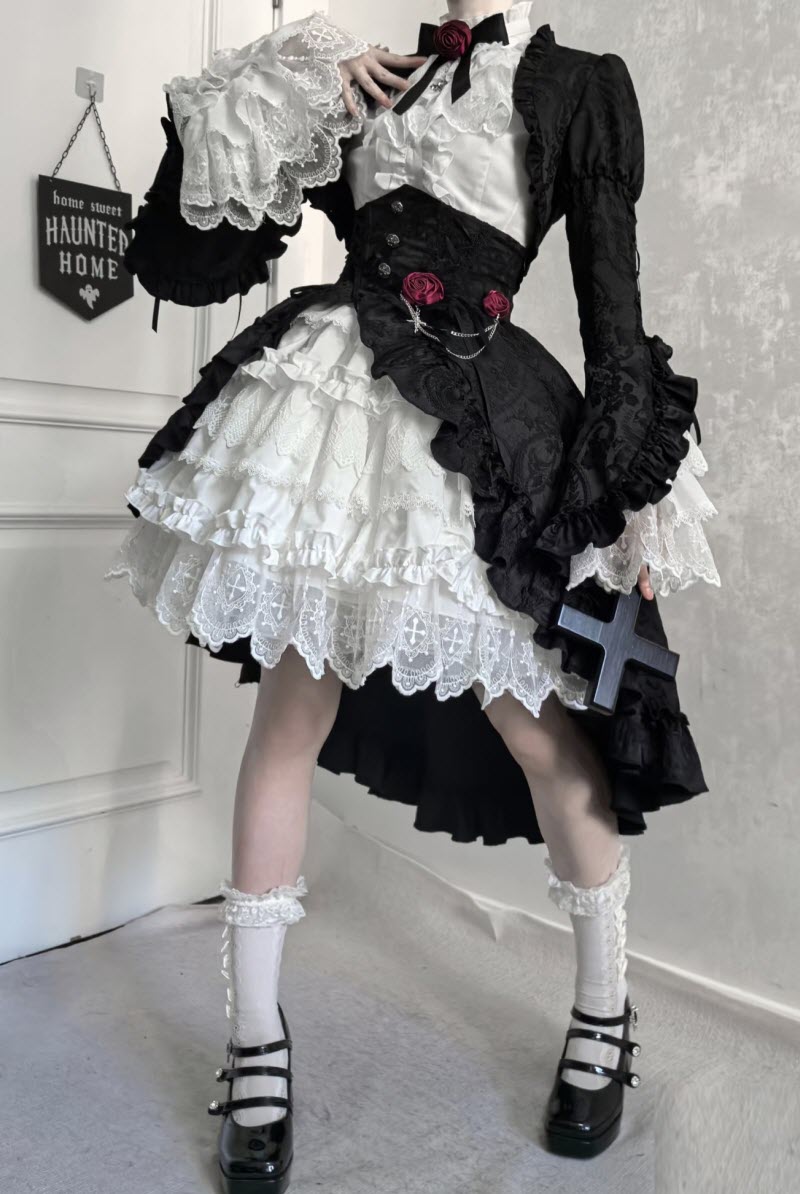 【12月26日予約締切】ブラッドムーンローズラッフルシャツ＋ゴージャスコルセットスカート＋ボレロジャケット＋ヘアバンド