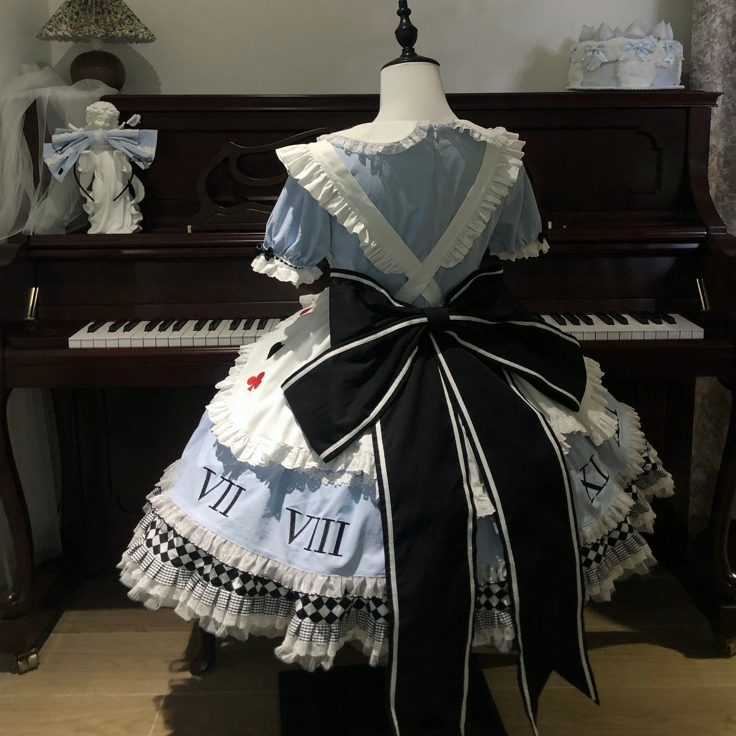 Alice Fantasy Moment Dress Set + Accessories