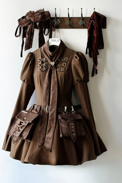 [Scadenza prenotazioni 6 novembre] Abito da bambola steampunk marrone x gothic mode nero con fibbia, collo alto e maniche lunghe a sbuffo