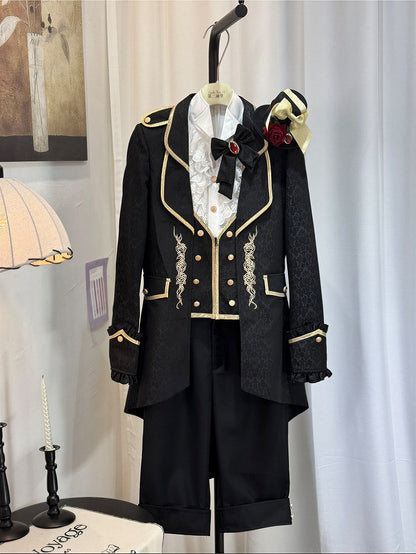 [Précommande jusqu'au 8 mai] Veste queue-de-pie gothique noire/rouge avec bordure dorée et broderies