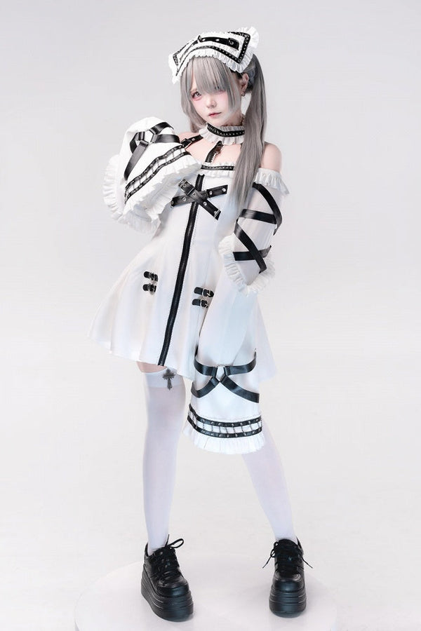 【8月22日予約締切】ゴシックバックルホルターアンドオフショルダーベルロングスリーブドレスセット＋ヘアバンド