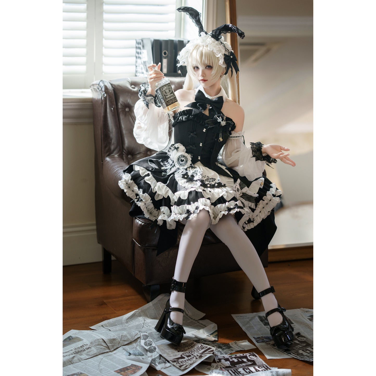 【2月13日予約締切】ブラックホワイトゴシックアリスラビットフリルビスチェトップメイドスカートドレスセット＋アクセサリー