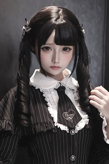 [Deadline for reservations: December 15] Black White Dark Juliet Sleeve Dress + Accessories