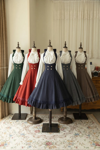 Große Schleifen-Bluse + Retro-Hosenträgerrock
