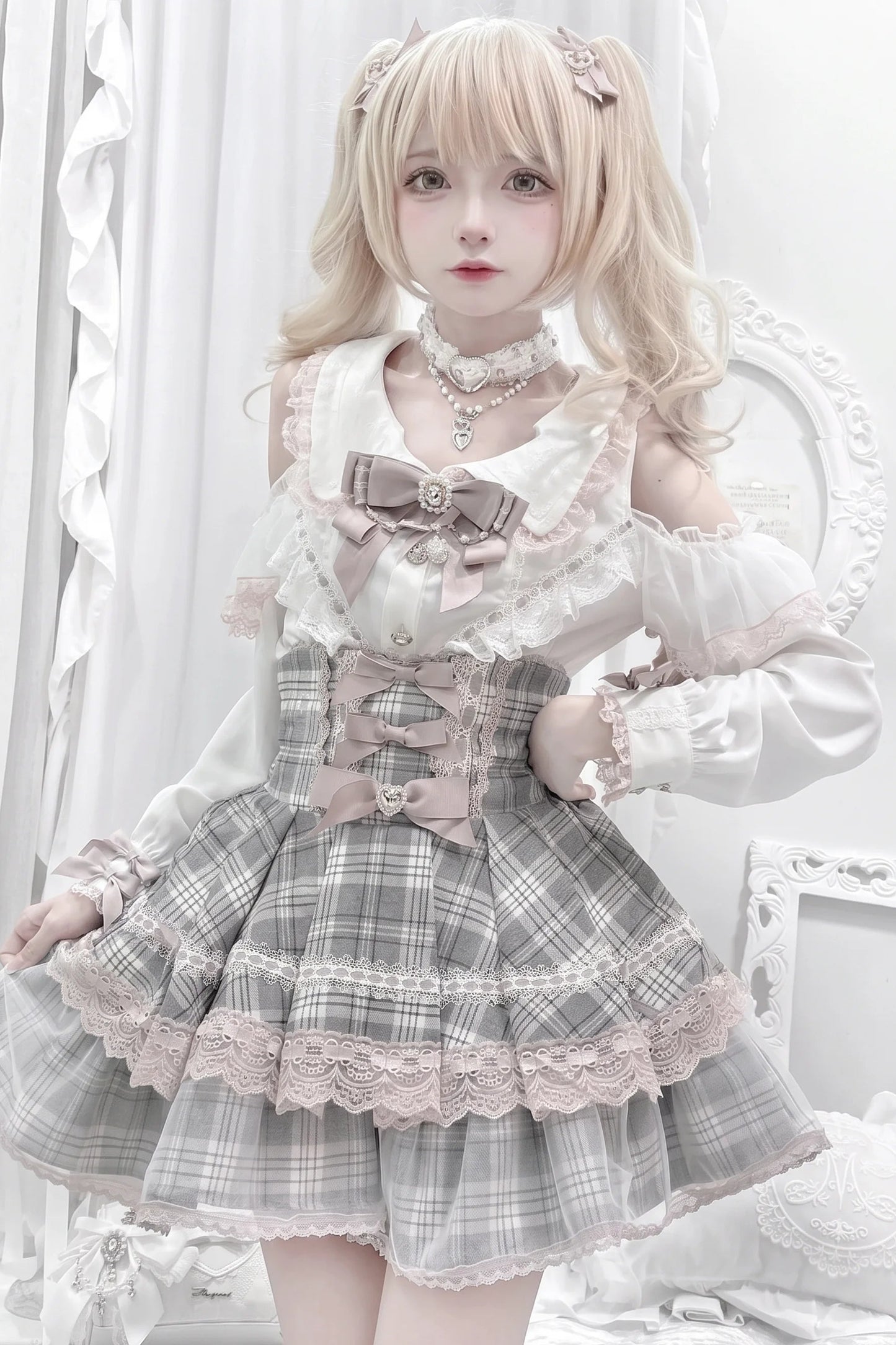 Off-Shoulder-Spitzenbluse im Jirai-Kei-Stil