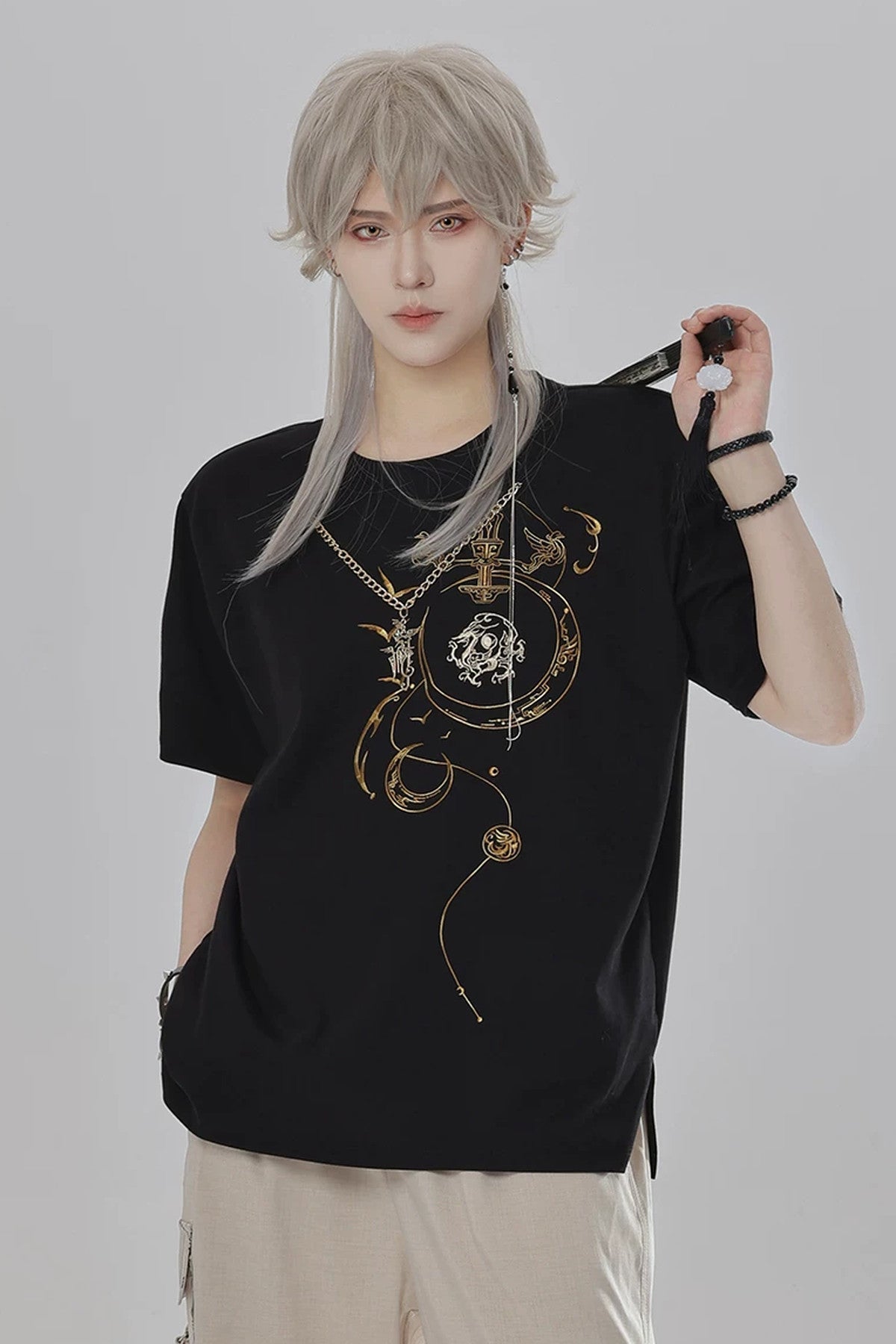 Short-Sleeve Dragon Embroidered T-Shirt and Shorts Set-Up