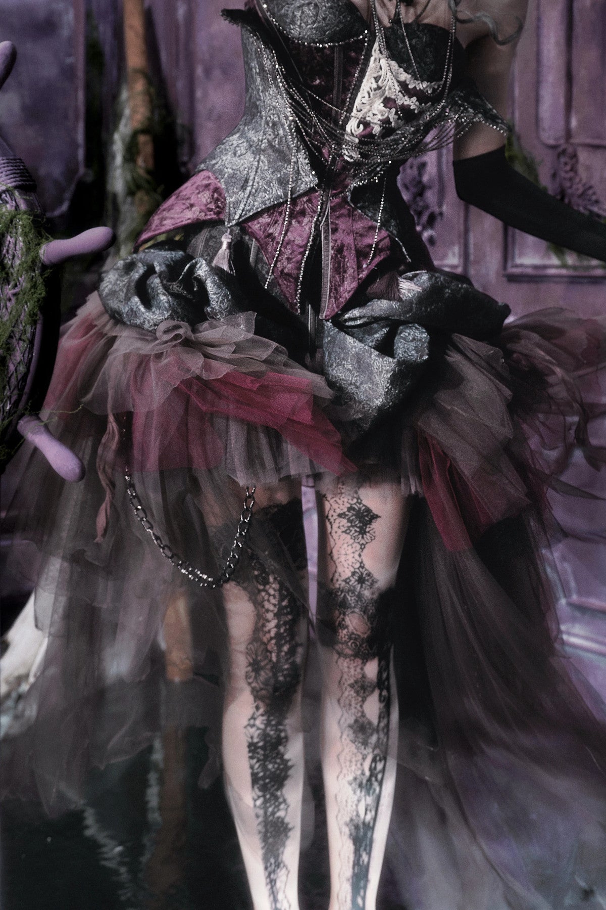 Asymmetrischer Gothic-Meshrock