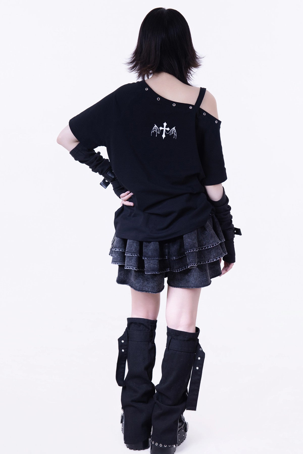 Loose One-Shoulder Camisole T-Shirt
