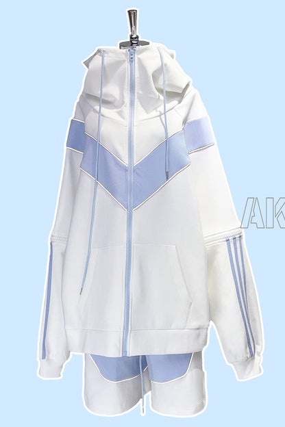 Set aus Kapuzen-Sweatshirt-Jacke und Shorts