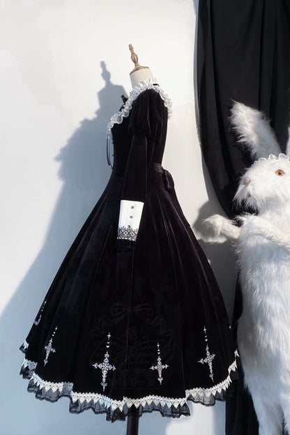 Cross-Cut Light Gothic Lolita Dress