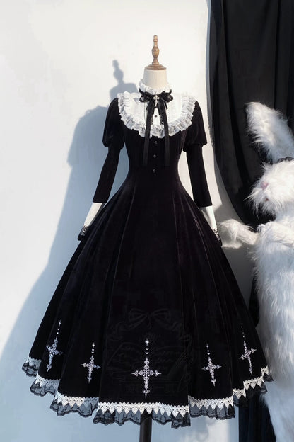 Cross-Cut Light Gothic Lolita Dress