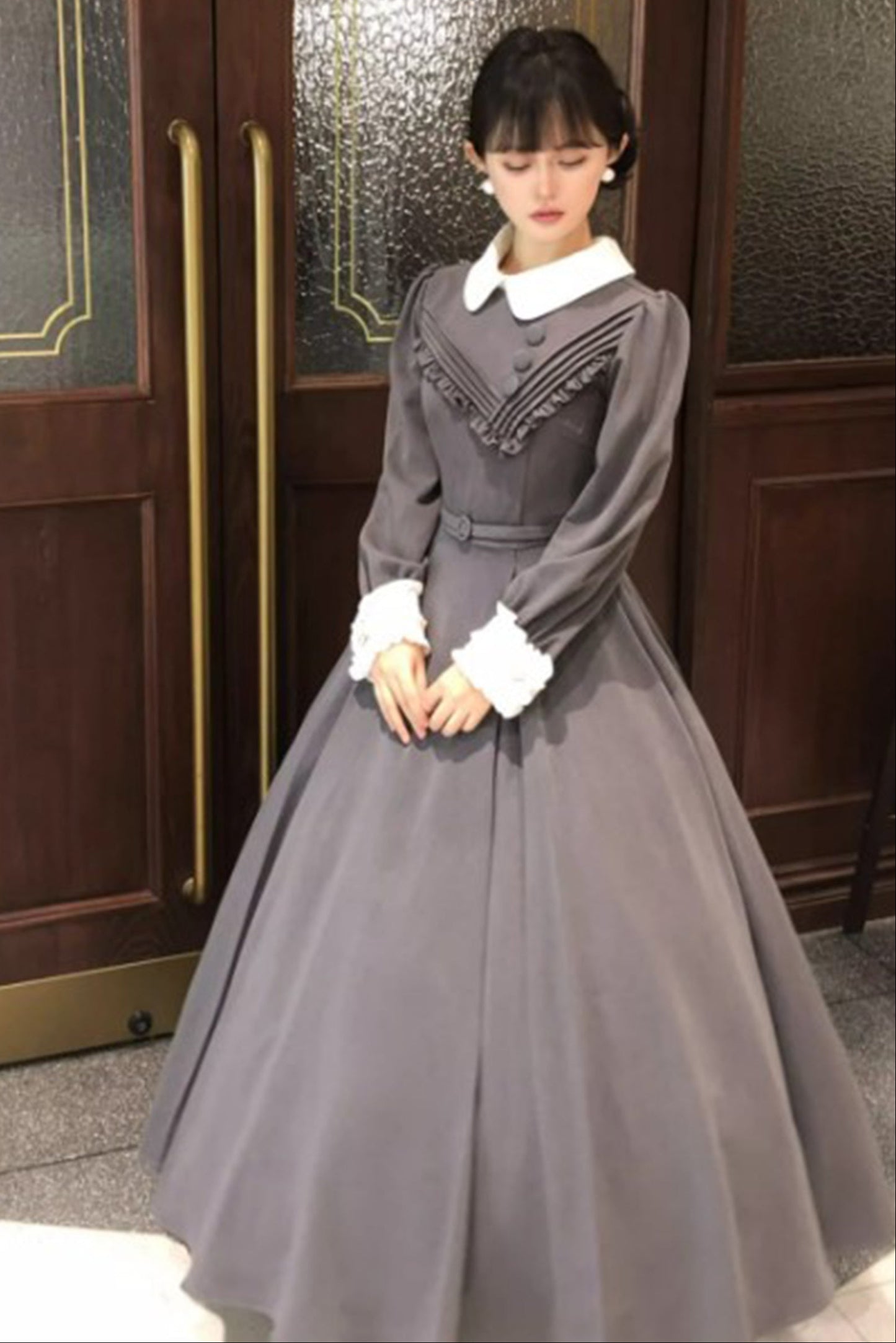 【12月21日予約締切】クラシックロリータ修道女ロングドレス＋クロスフリルエプロン＋ボンネット