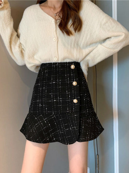 Pearl button Tweed Frill Mini skirt
