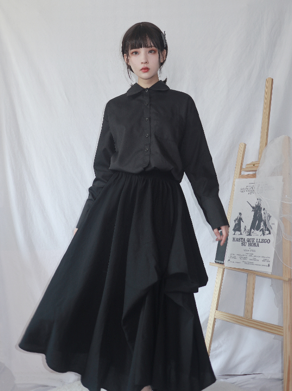 Asymmetrical design mode black shirt