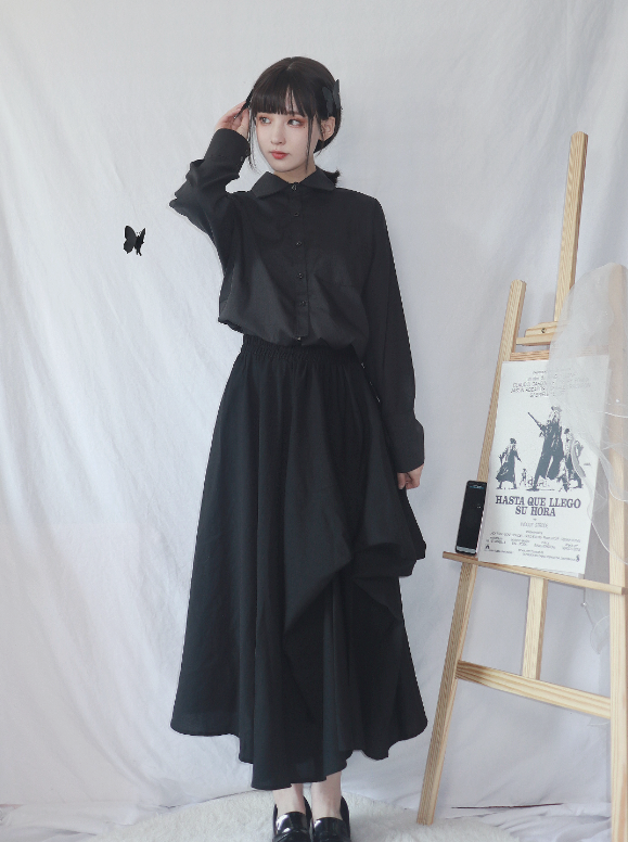 Asymmetrical design mode black shirt