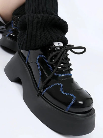 Dark mode blue design shoes