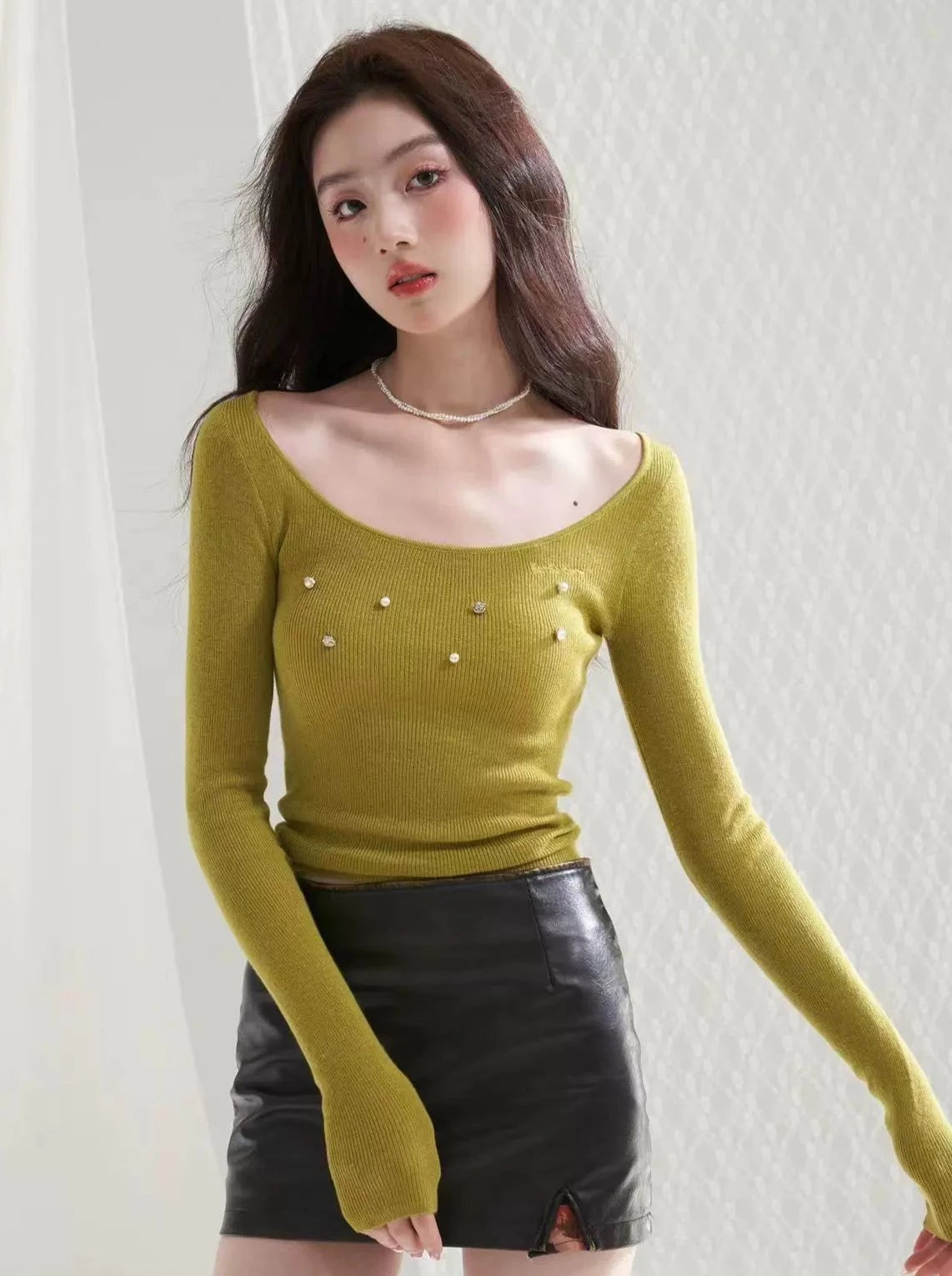 Diamond Wool Knit Slim Fit Round Neck Top