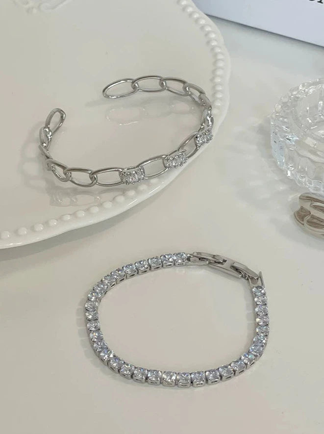 Zircon design high-end open bracelet + zircon bracelet + set