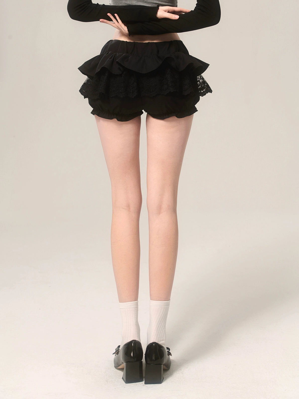 Romantic Black Bow Lace Design Shorts Skirt [Reserved Item