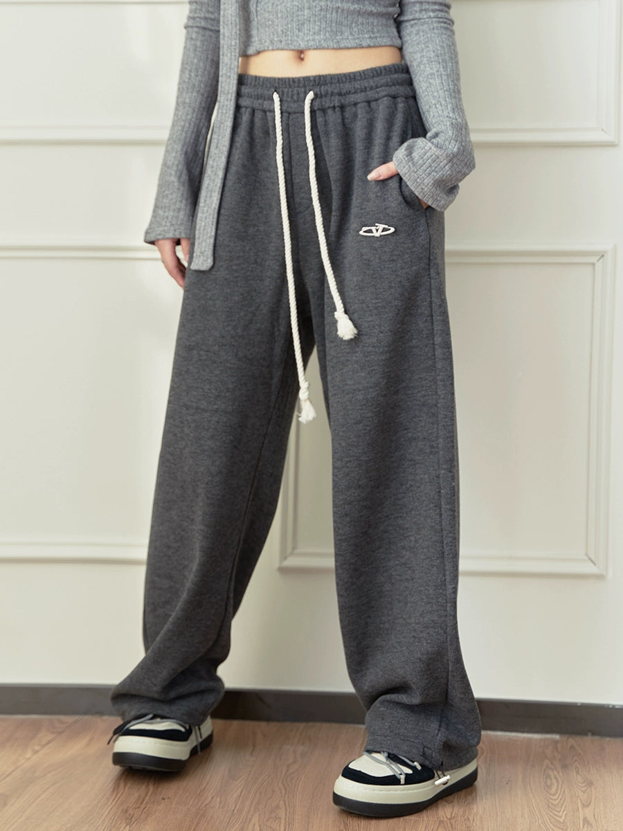 One-point logo loose sweat pants