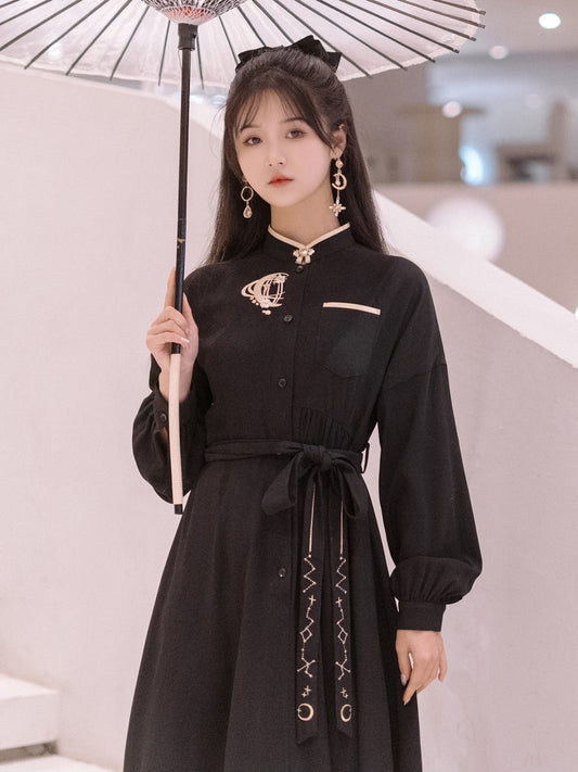 moon embroidery cheongsam