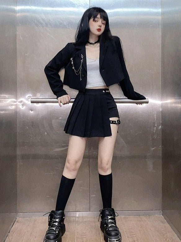 CROPPED JACKET WITH CHAIN ​​STRAP + SPLIT METAL BUCKLE SKIRT