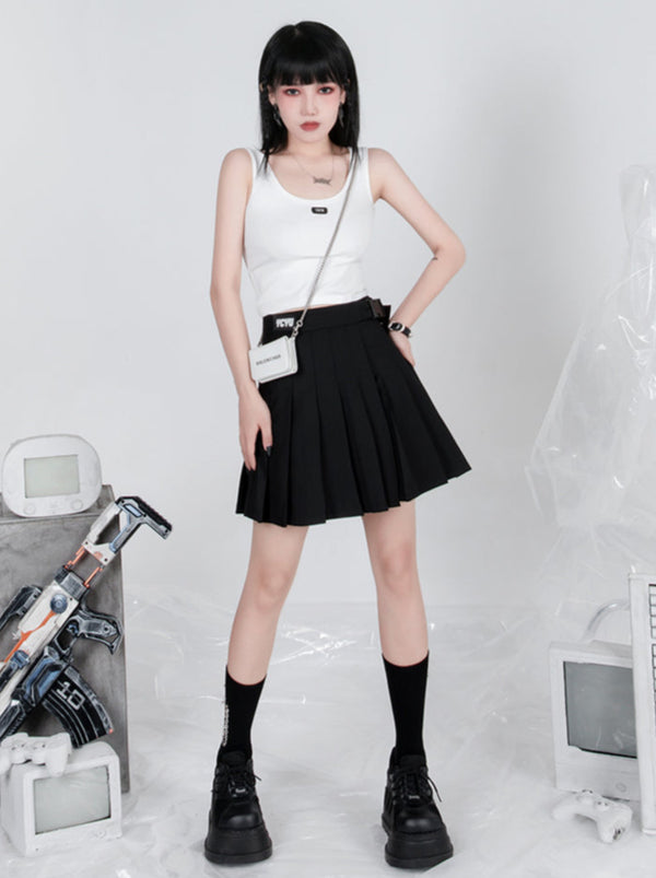 Buckle belt stitch pleated skirt