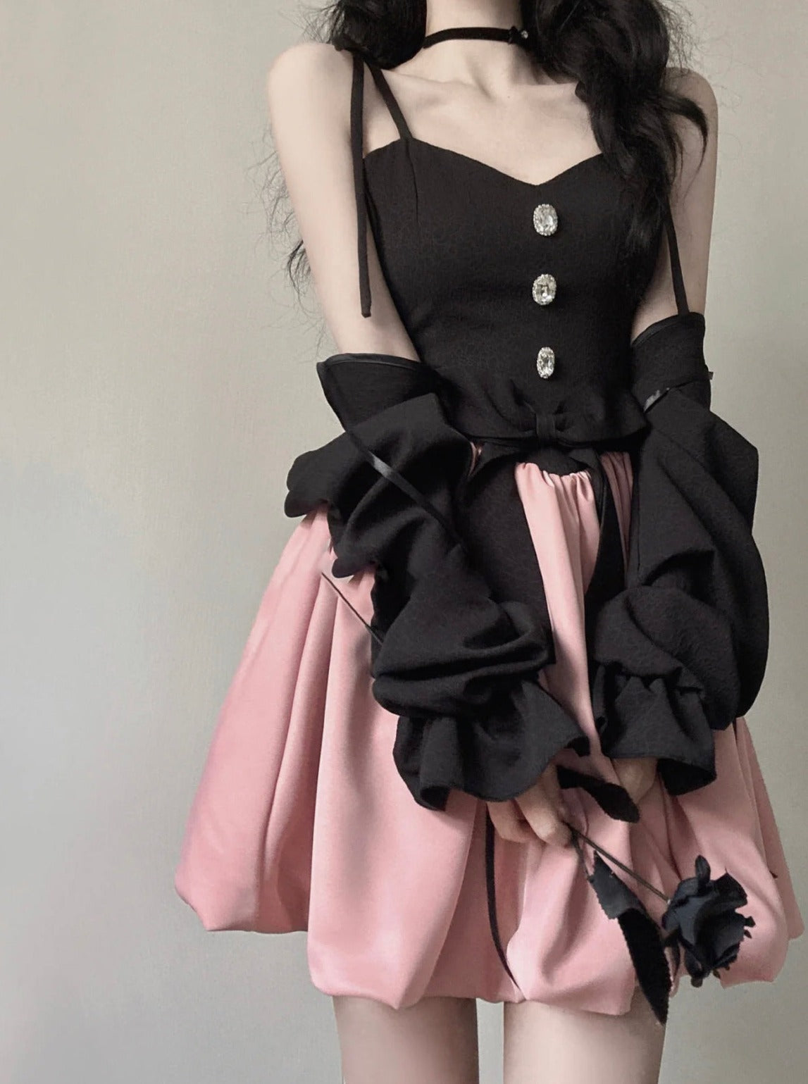ブラックピンクコントラストカラープリンセスドレス