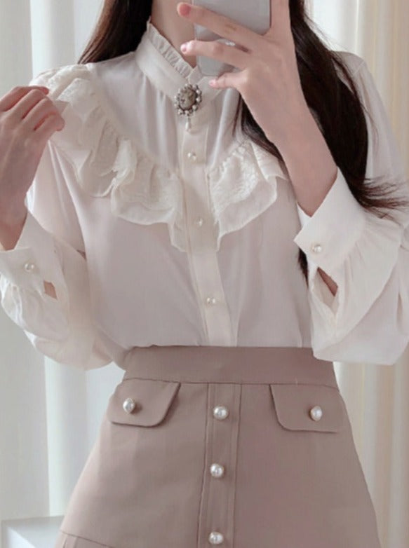 Elegant stand neck blouse