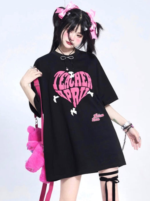 Loose Round Neck Heart Logo Over T-shirt