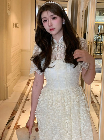 White lace buckle China dress