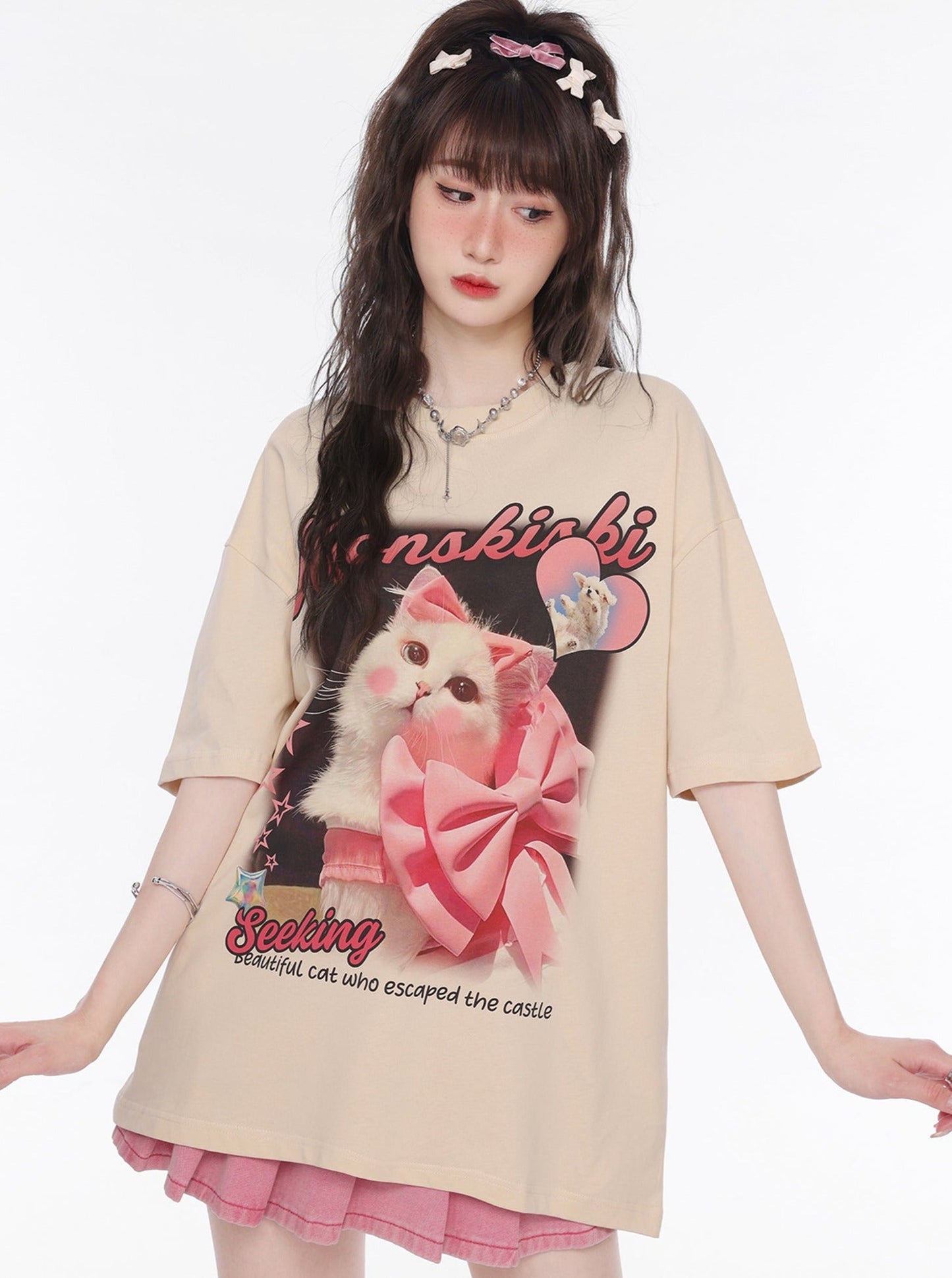 Cat design over T -shirt