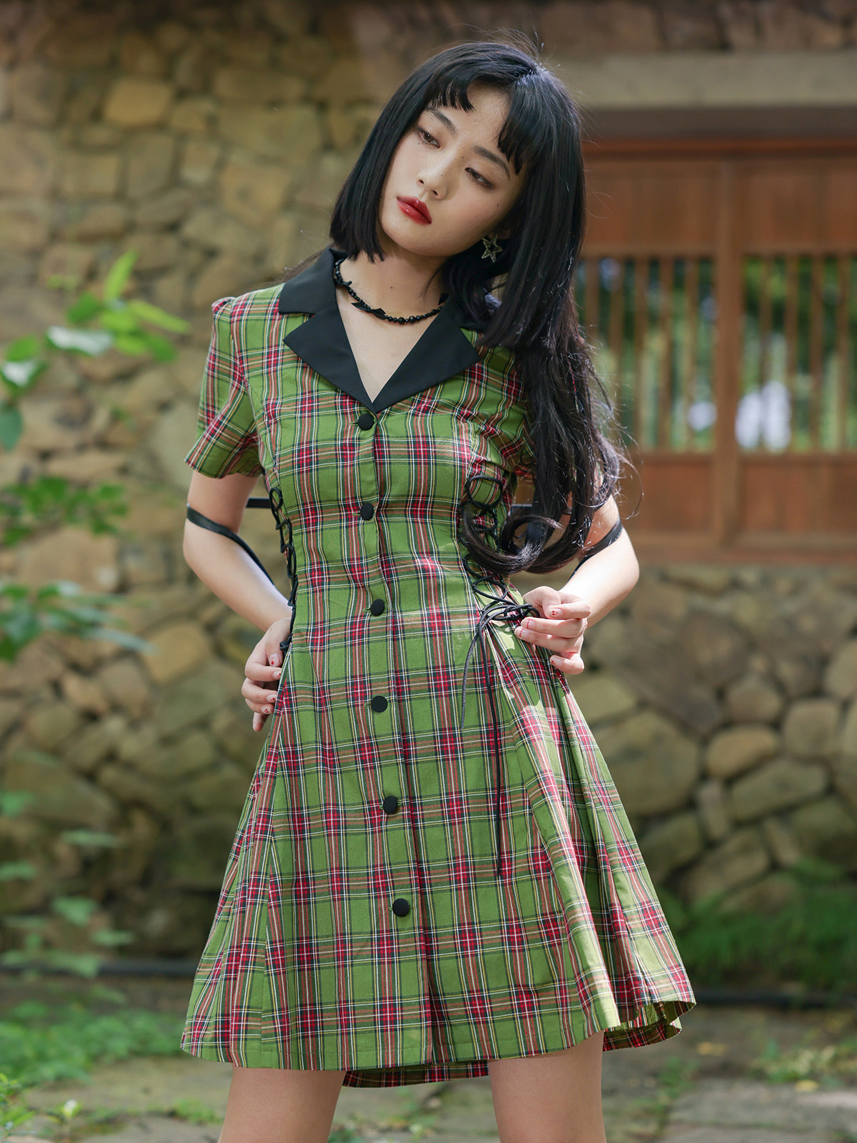 Cool green check V color lace up dress