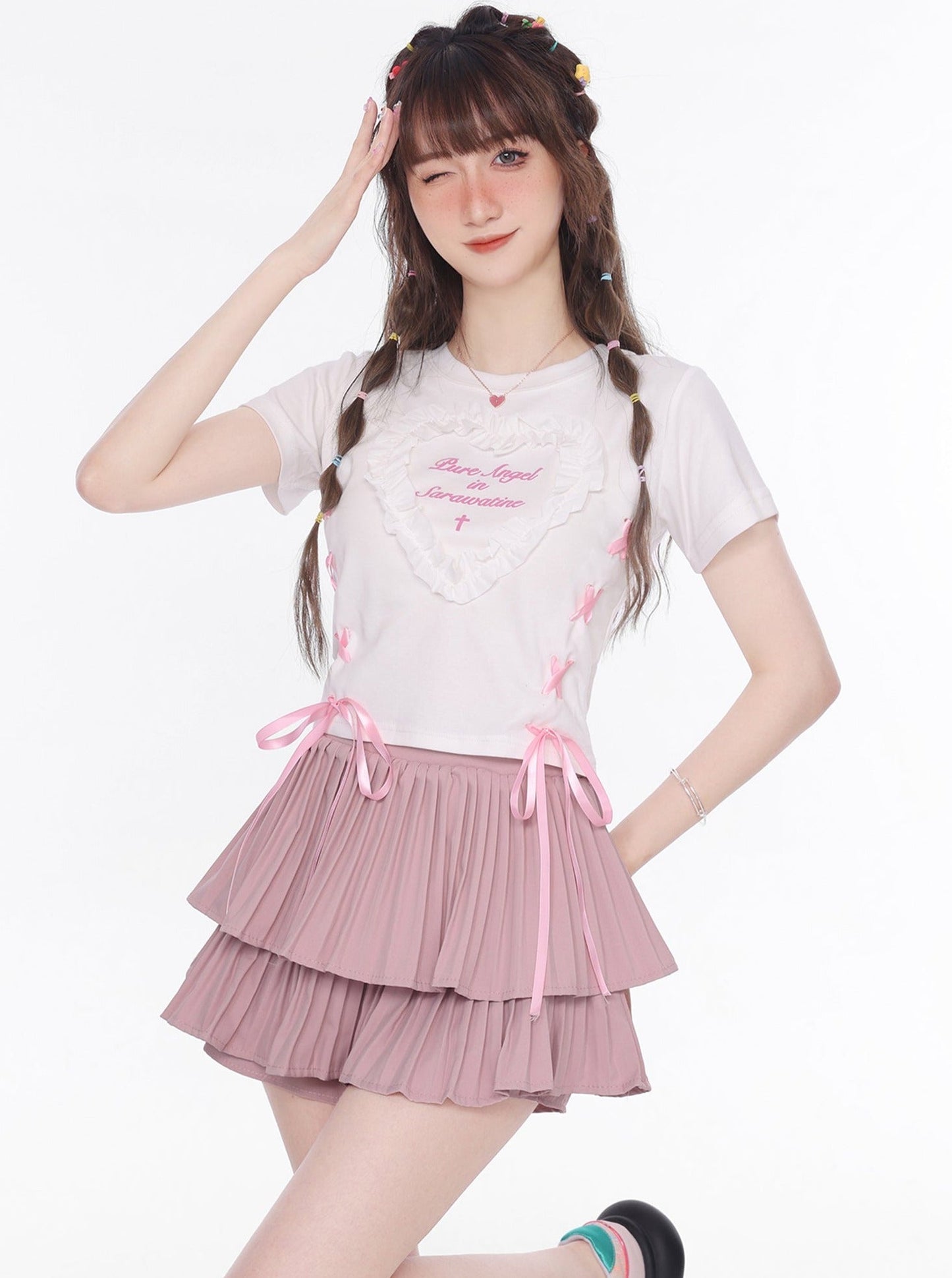 Lovely lace -up frilling heart T -shirt