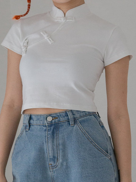 Treat Girl Bread Button Small Top T-shirt